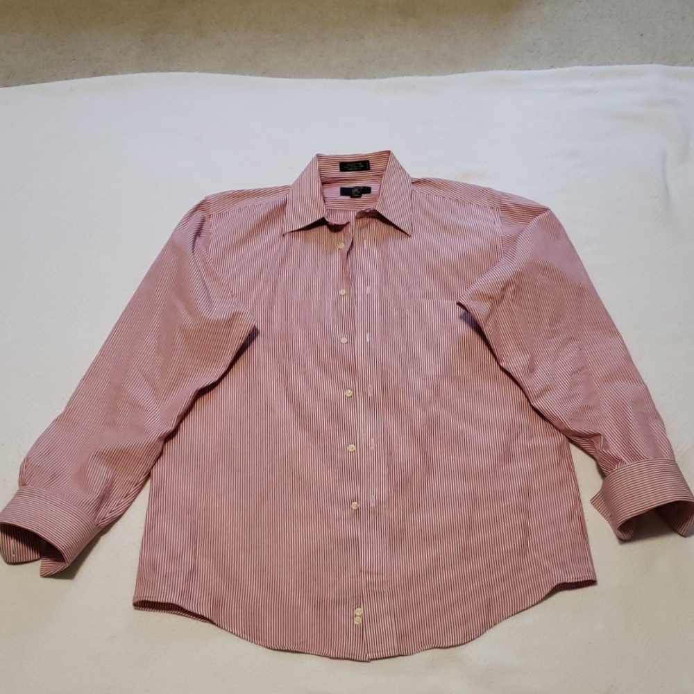 💰💰(Club Room )Men dress shirt.💰💰 - Picture 1 of 5